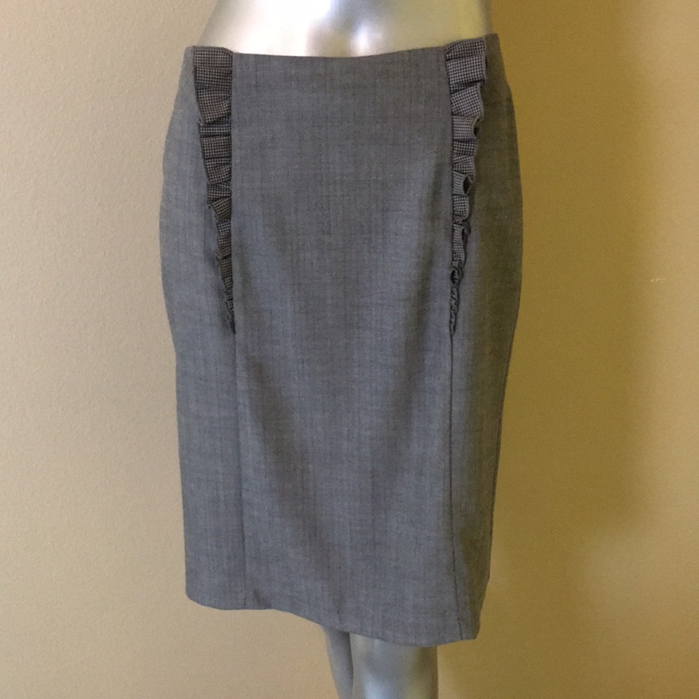 Girls From Savoy | Herringbone Wool Blend A-line Skirt With Ruffle Details